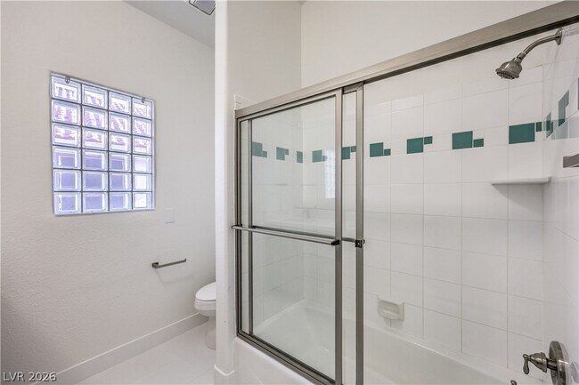 Building Photo - 5152 Forest Oaks Dr