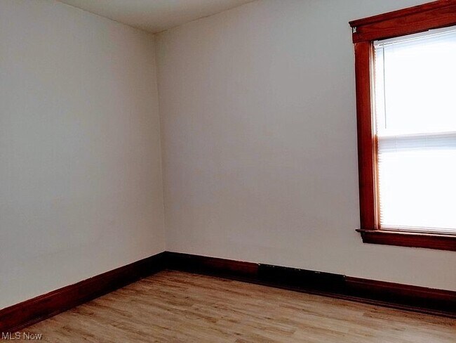 Building Photo - 4249 W 50th St