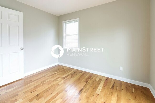 Building Photo - 3 Bedroom Pet-Friendly Home in Belton, MO with Main Street Renewal