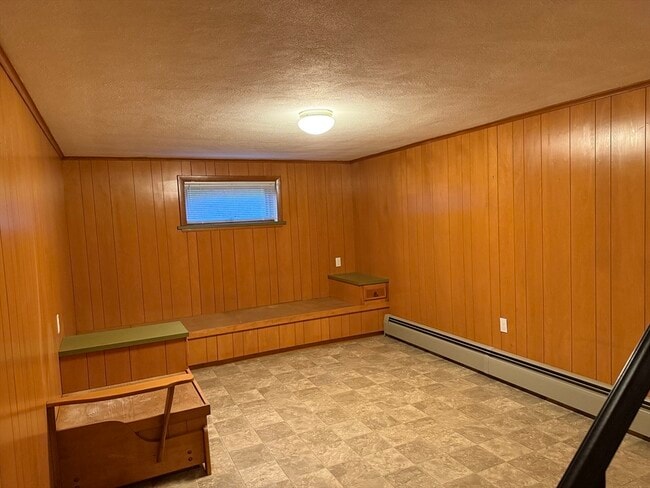 Building Photo - 66 Milliken Ave