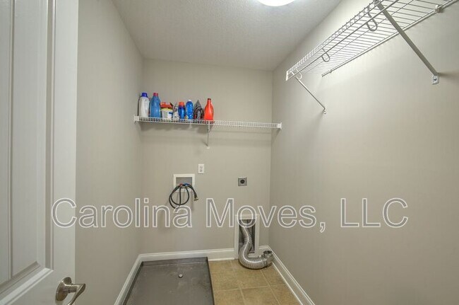Building Photo - 836 Bayshore Ln