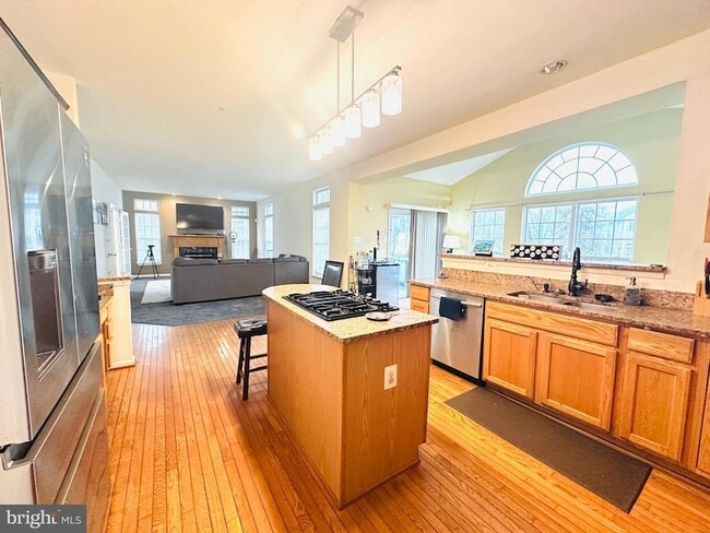 Building Photo - 17816 Singh Ct