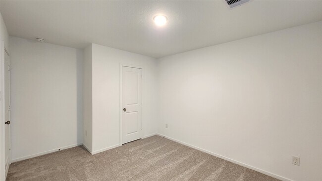 Building Photo - 26735 Feather Reed Dr