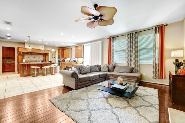 Building Photo - 26525 Craftsmen Ct