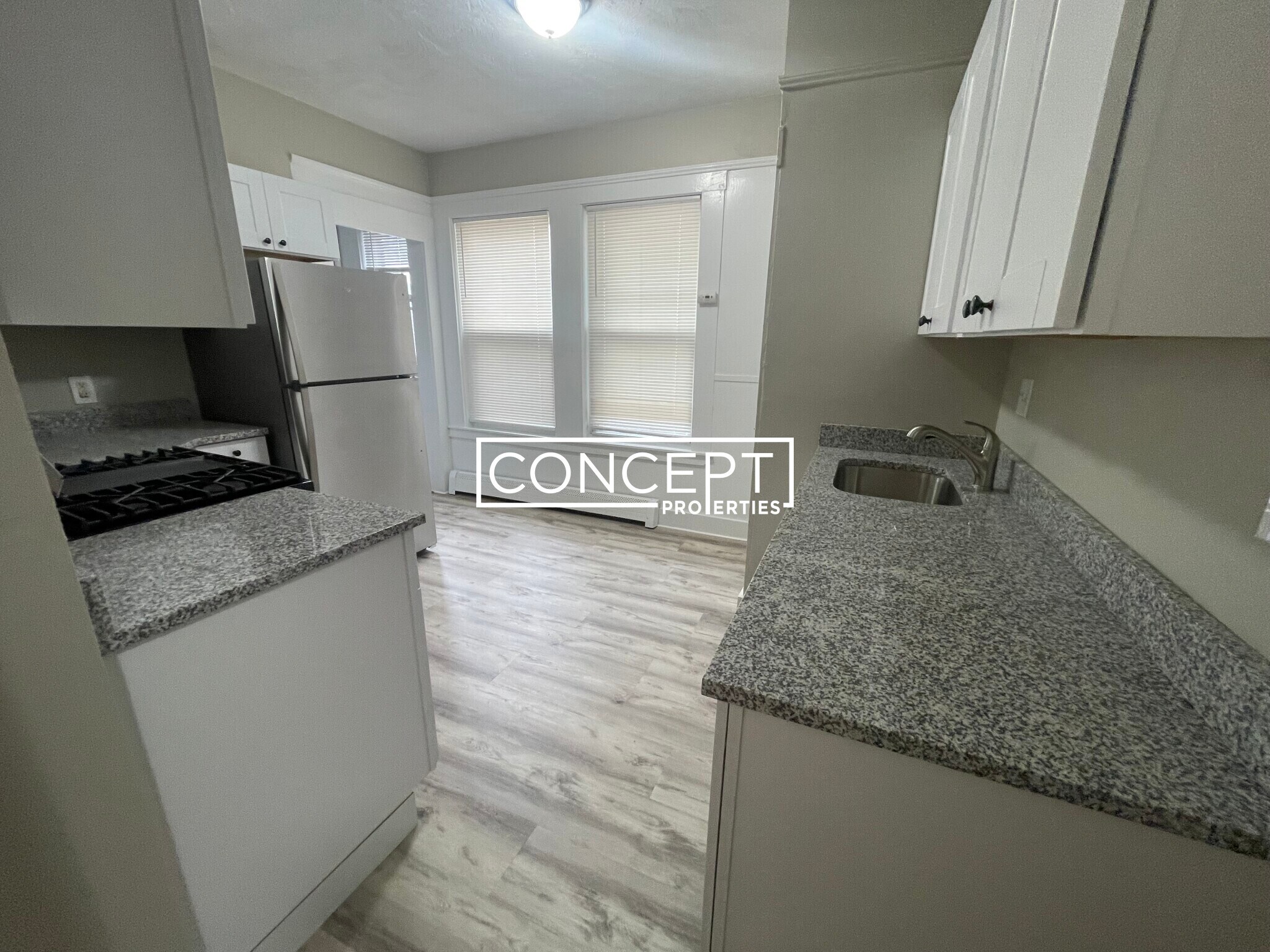 Building Photo - 6 Bowdoin Park