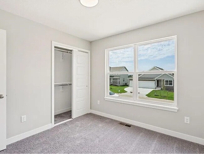 Building Photo - 3545 Corbin Dr