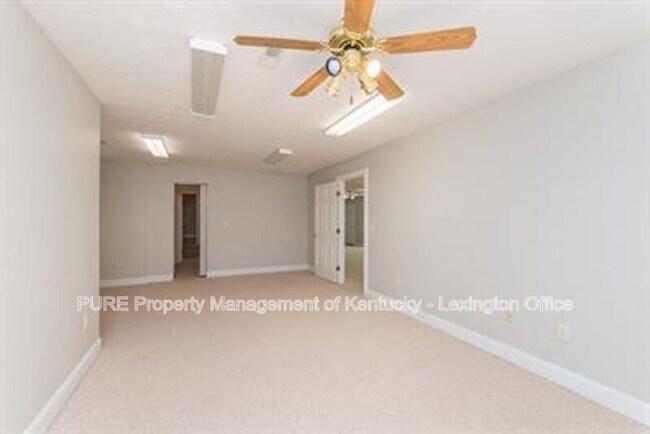 Building Photo - 3019 Emily Ct