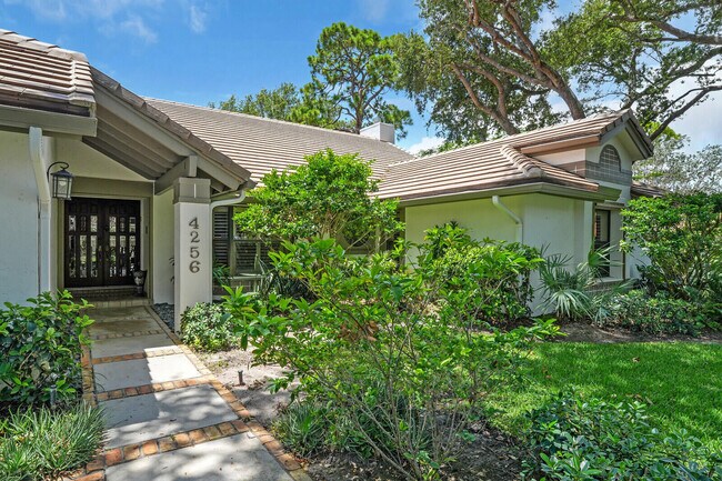Building Photo - 4256 Gleneagles Dr