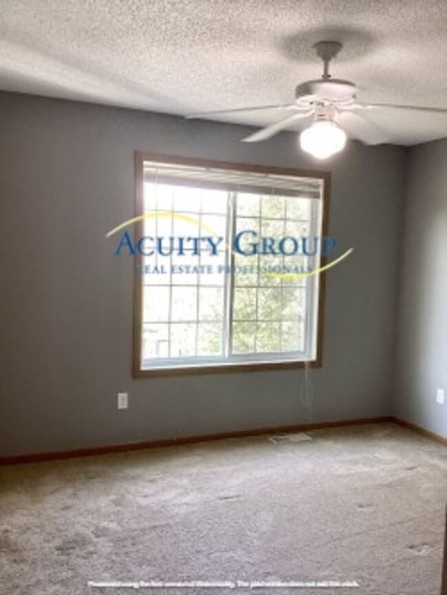 Building Photo - 2BR, 2BA Otsego Townhome for Rent