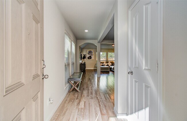 Primary Photo - 3306 Inverness Path Lane