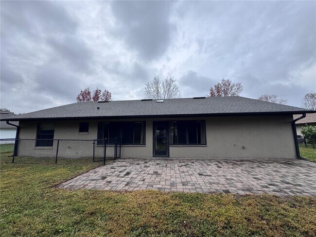 Building Photo - 4924 Raylene Way