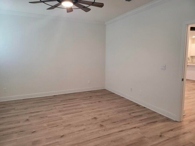 Building Photo - 59 Piper Cv