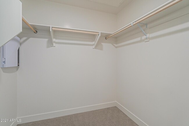 Building Photo - 7300 E Earll Dr