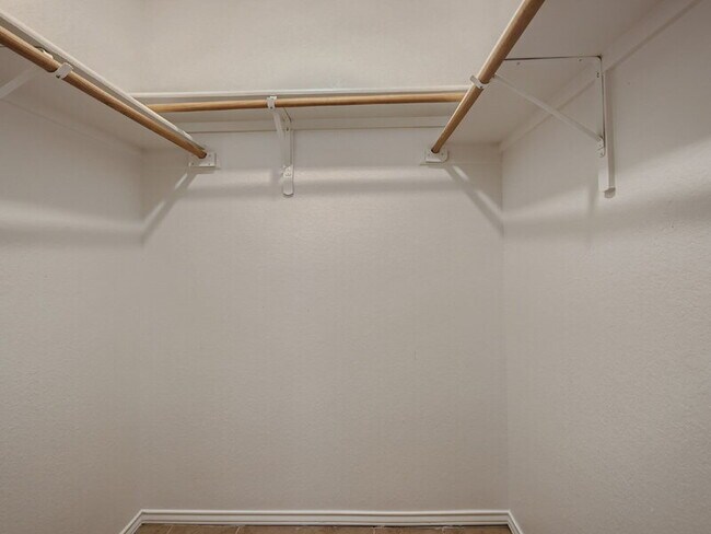 Building Photo - 1705 Rusty Nail Loop