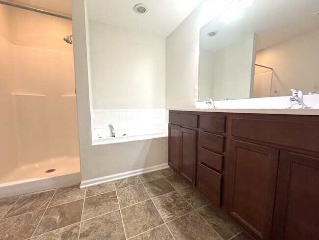 Building Photo - 8580 Rock Dr