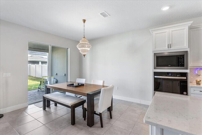 Building Photo - 3980 Meandering Bay Dr