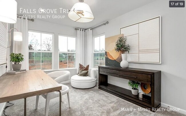 Building Photo - 882 Falls Grove Trl