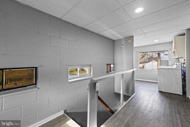 Building Photo - 1480 Seven Valleys Rd