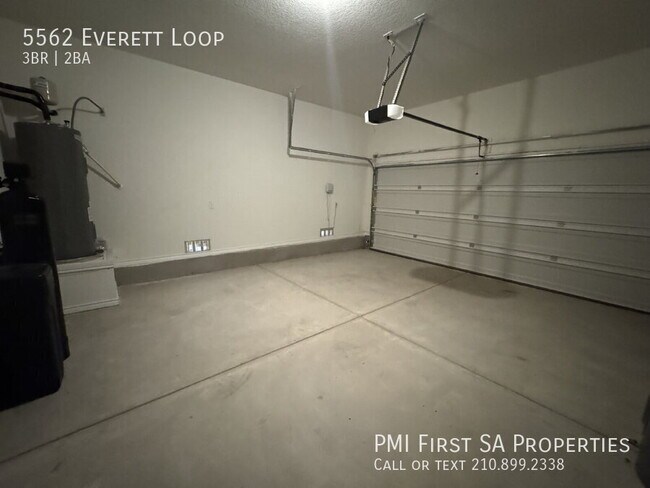 Building Photo - 5562 Everett Loop