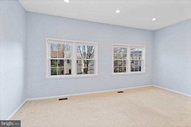 Building Photo - 9553 Cherry Oak Ct