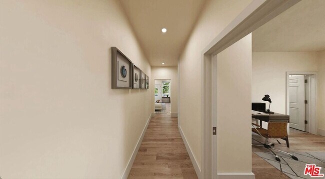 Building Photo - 2901 Raymond Ave