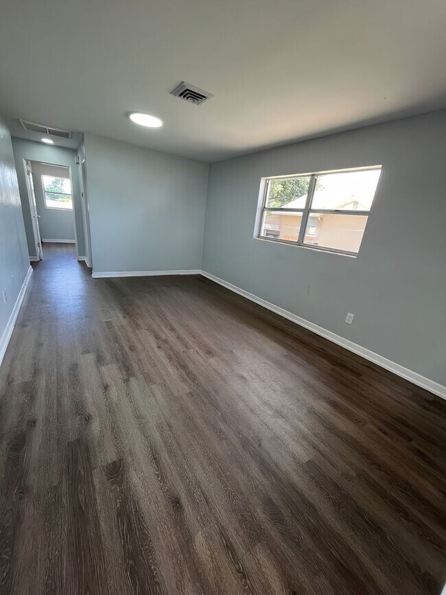 Building Photo - 1020 Pisgah Pl