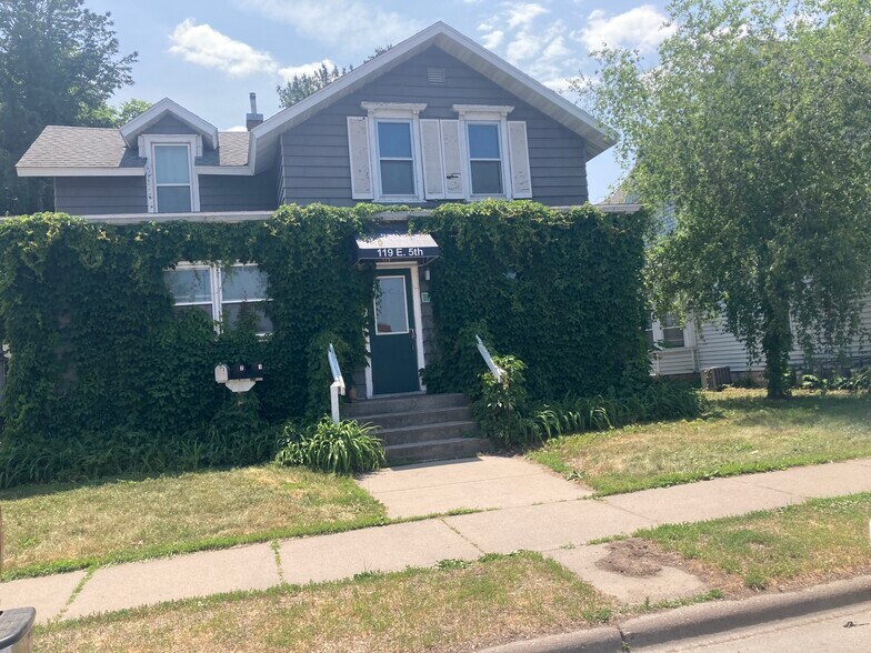 Primary Photo - 119 E 5th St