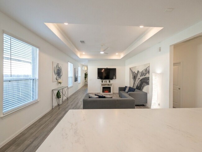 Building Photo - 18122 Sonresa Wy