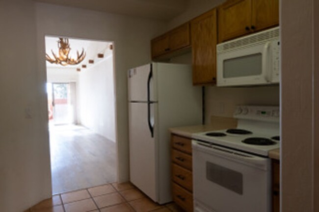 Building Photo - Unfurnished, 1-year long-term rental