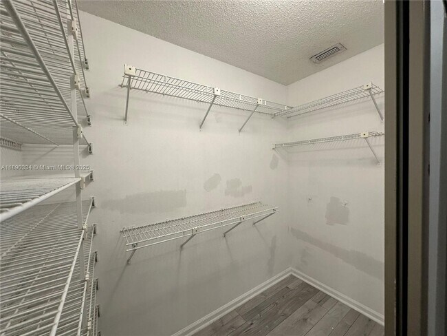 Building Photo - 13174 La Lique Ct