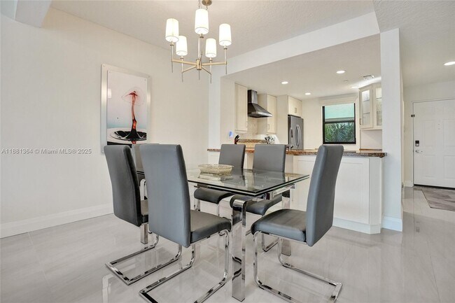 Building Photo - 925 Oak Harbour Dr