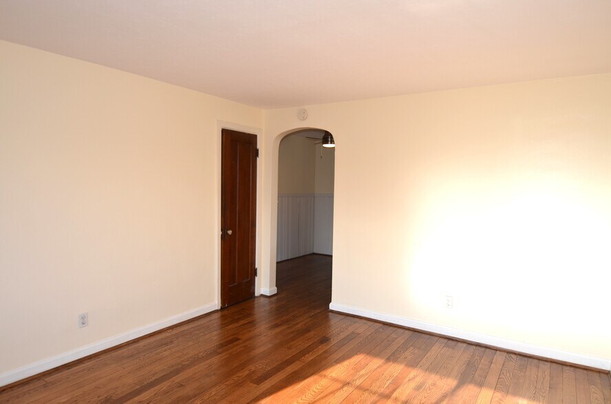 Building Photo - 2532 Williams Ave