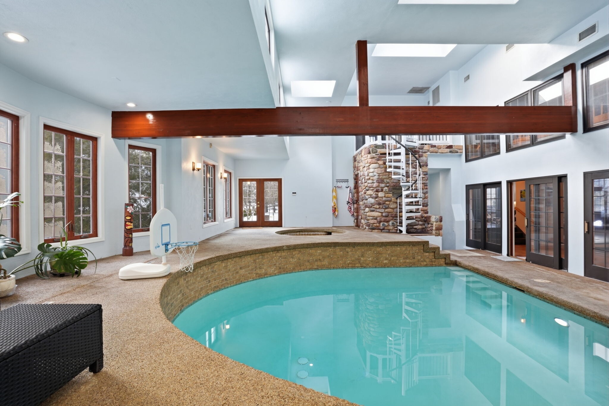 Building Photo - 244 Mathers Rd