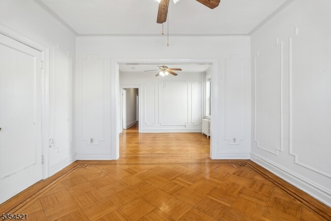 Building Photo - 463 Pavonia Ave