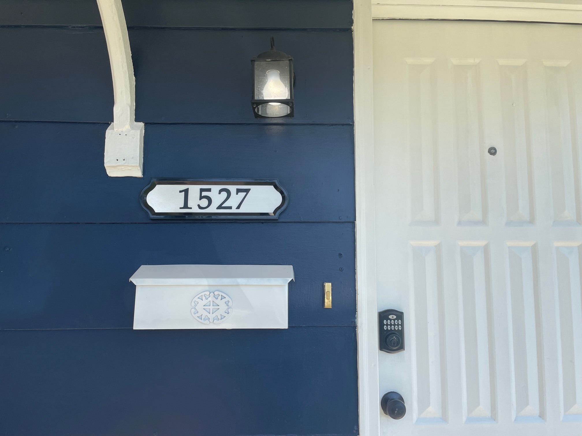 Front - 1527 Kenton St