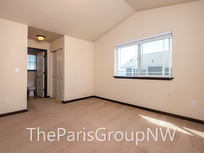 Building Photo - **PROPERTY LEASED** Spectacular Serene Lake 2012 TH – Great Location!