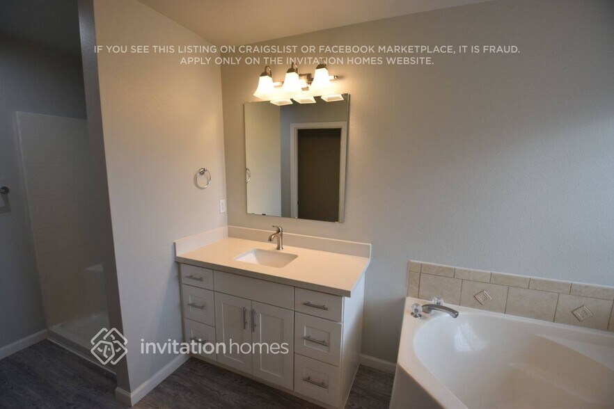 Building Photo - 17931 25th Ave Ct E