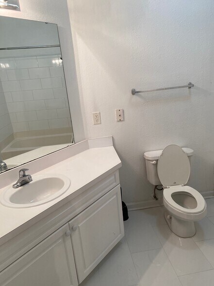 Building Photo - 1812 Telfair Way