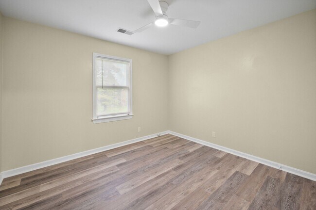 Building Photo - 3301 Orchard Manor Cir