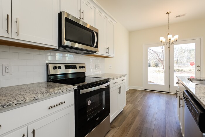 Building Photo - 2004 Tyler Farms Rd