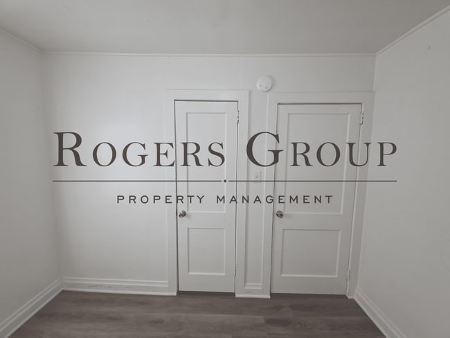 Building Photo - 980 Burr St