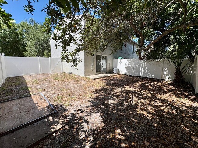 Building Photo - 305 57th Ave Dr E