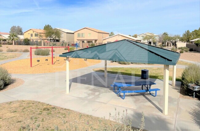 Building Photo - 925 E Canyon Rock Rd