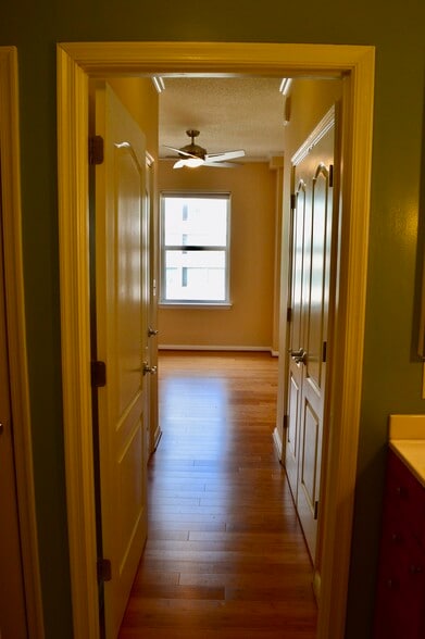 Building Photo - 1111 11th St NW