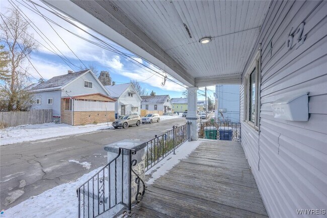 Building Photo - 62 Sweet Ave