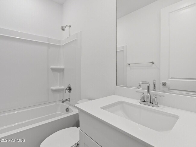 Building Photo - 3104 Bee Trl