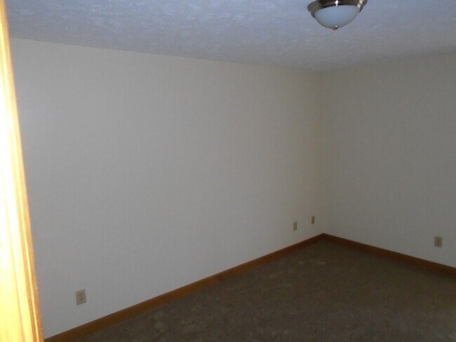 Building Photo - Timberlake