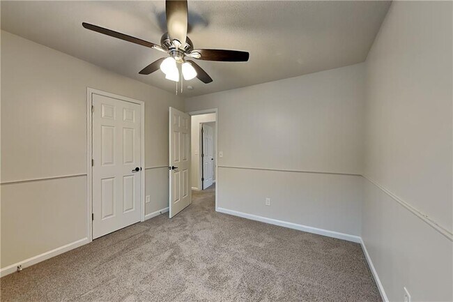 Building Photo - 181 Beckett Dr