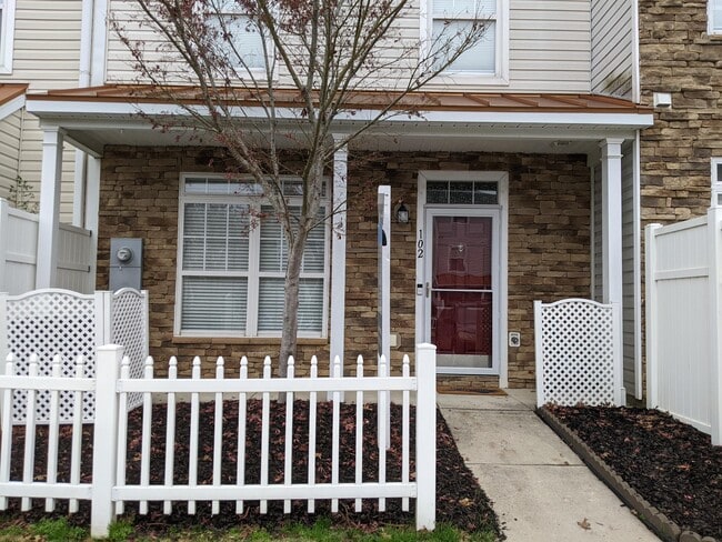 Building Photo - 11730 Mezzanine Dr