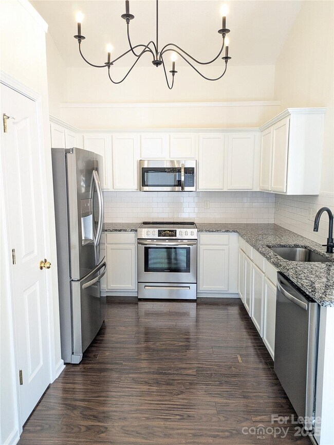 Building Photo - 134 Nevis Ln